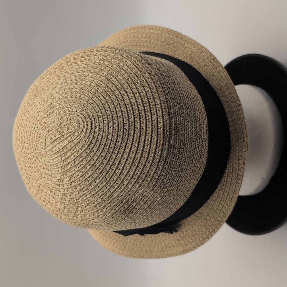 Expressions| Vintage Tan Straw Hat with Black Band - Picture 5 of 11